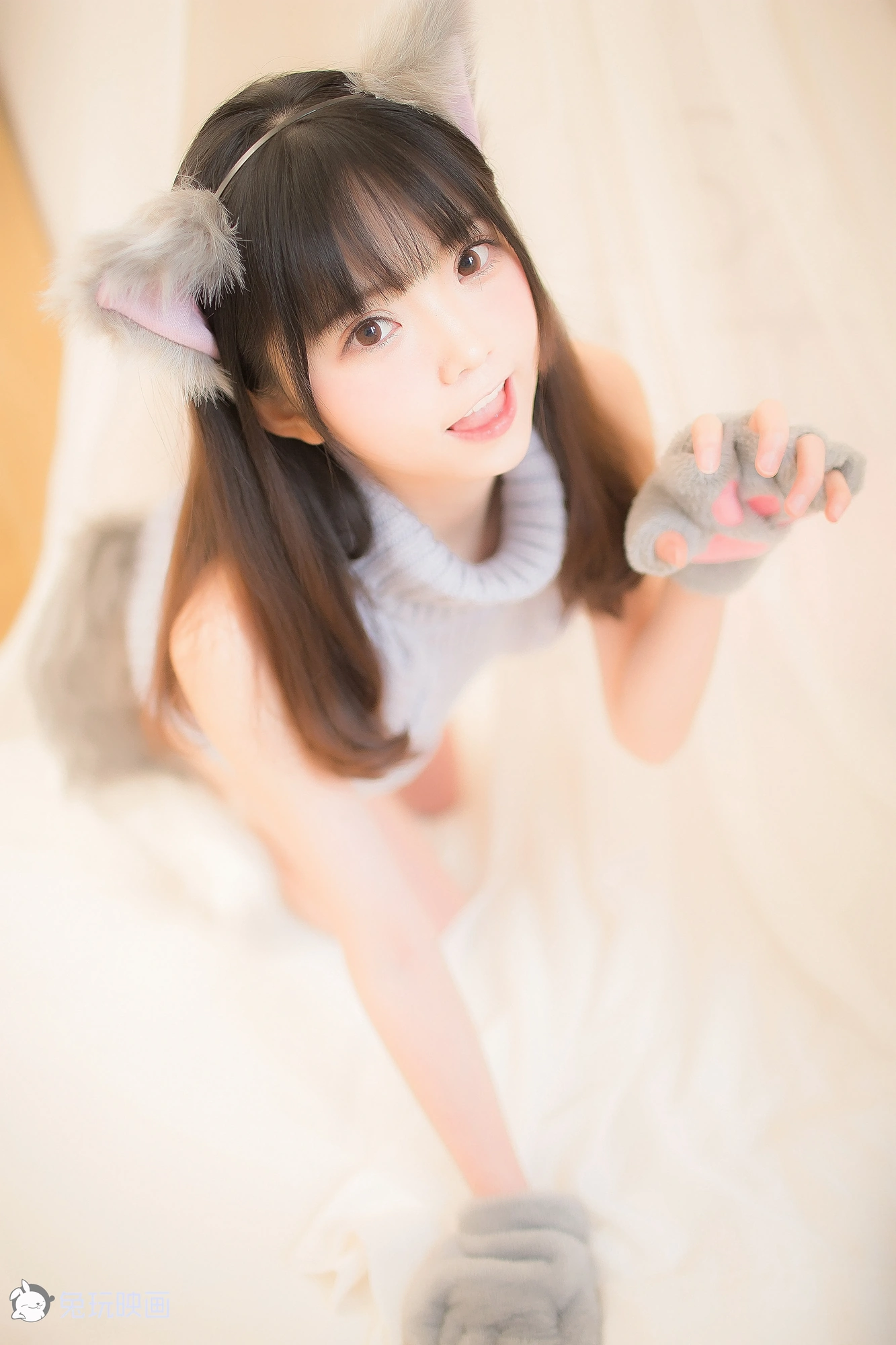 cos_兔玩印画_NO.035-萌娘的露背毛衣_萌娘的露背毛衣-(1)