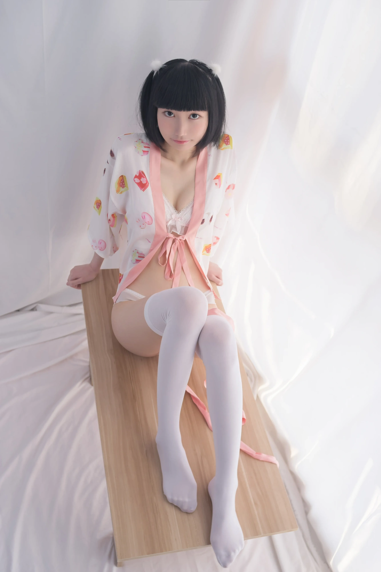 cos_轻兰映画_SPL.004-妹妹头少女的白丝-0004