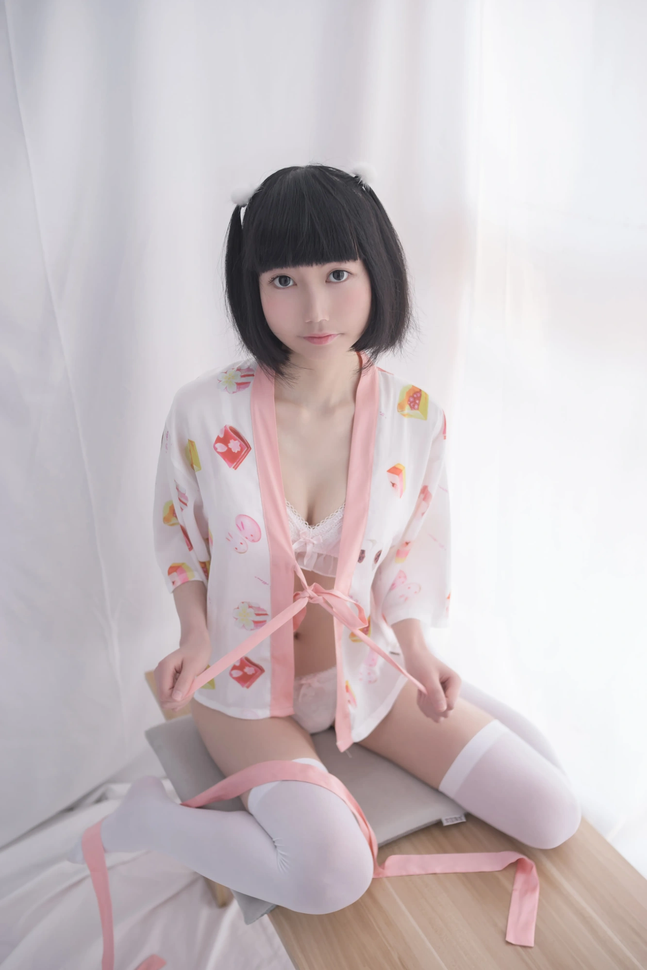 cos_轻兰映画_SPL.004-妹妹头少女的白丝-0024