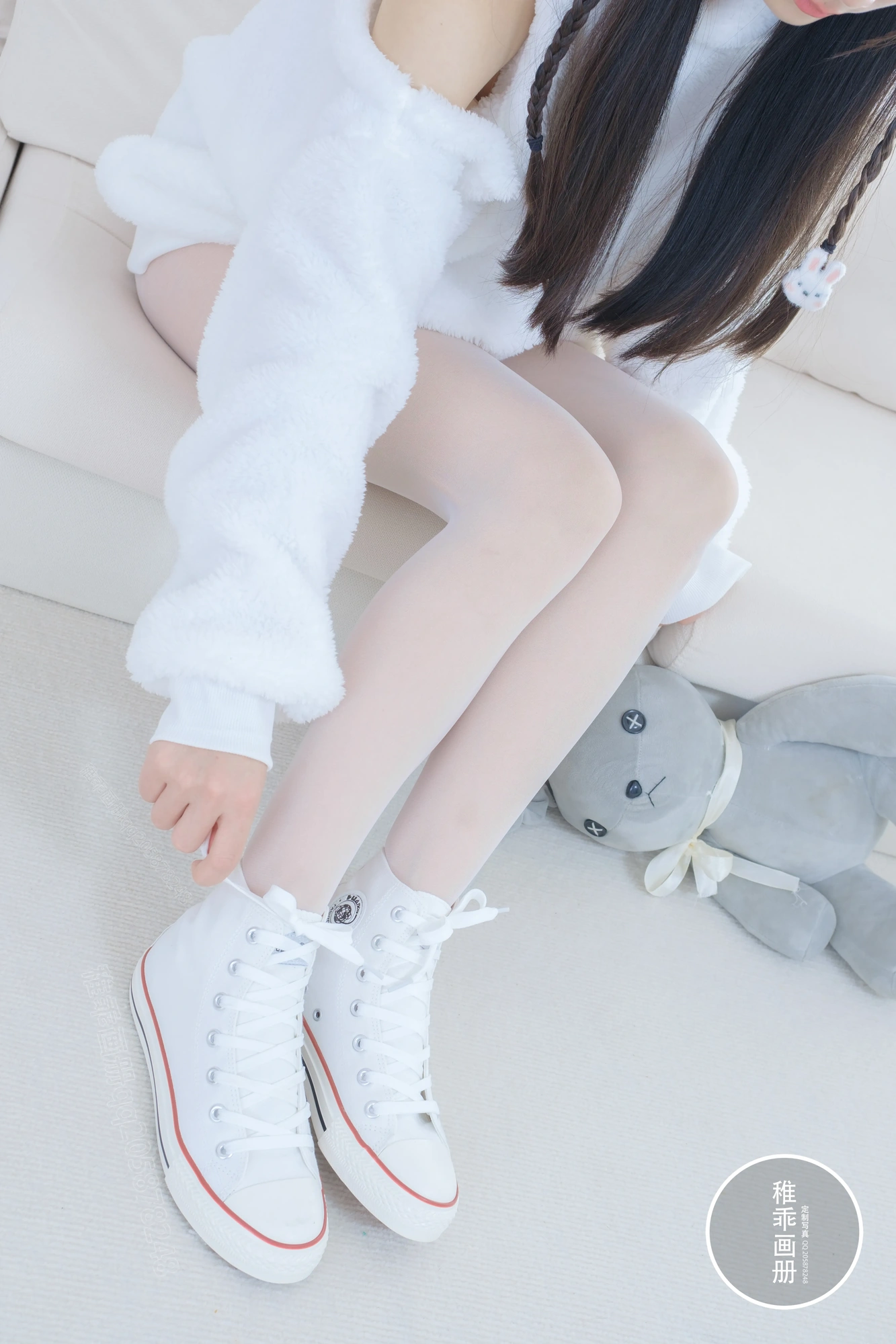 cos_柴系小乖(稚乖画册)_NO.017-晴空-赤西夜夜-白丝双马尾-(11)