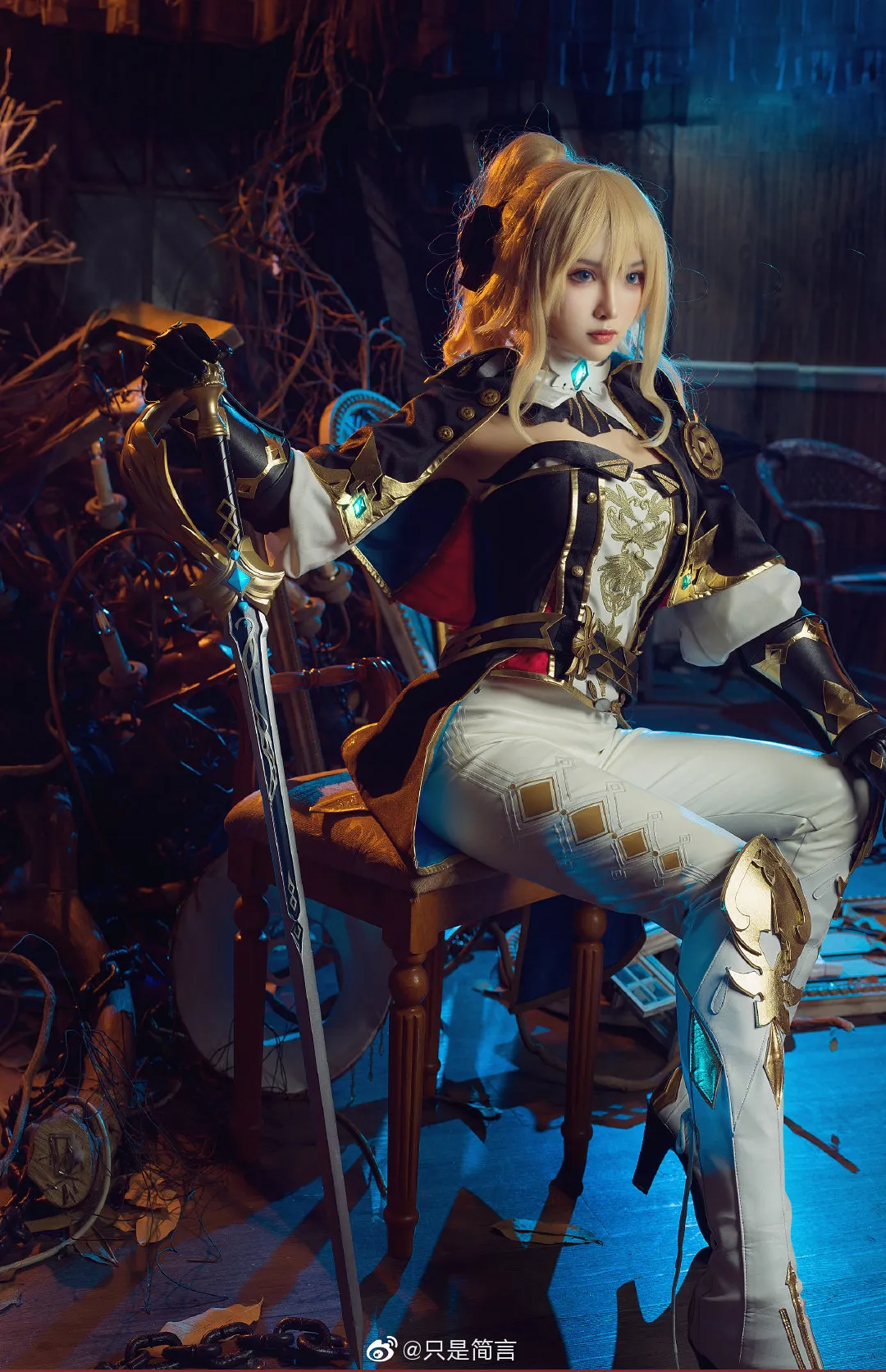 cos_只是简言_NO.041-琴-1633412092565