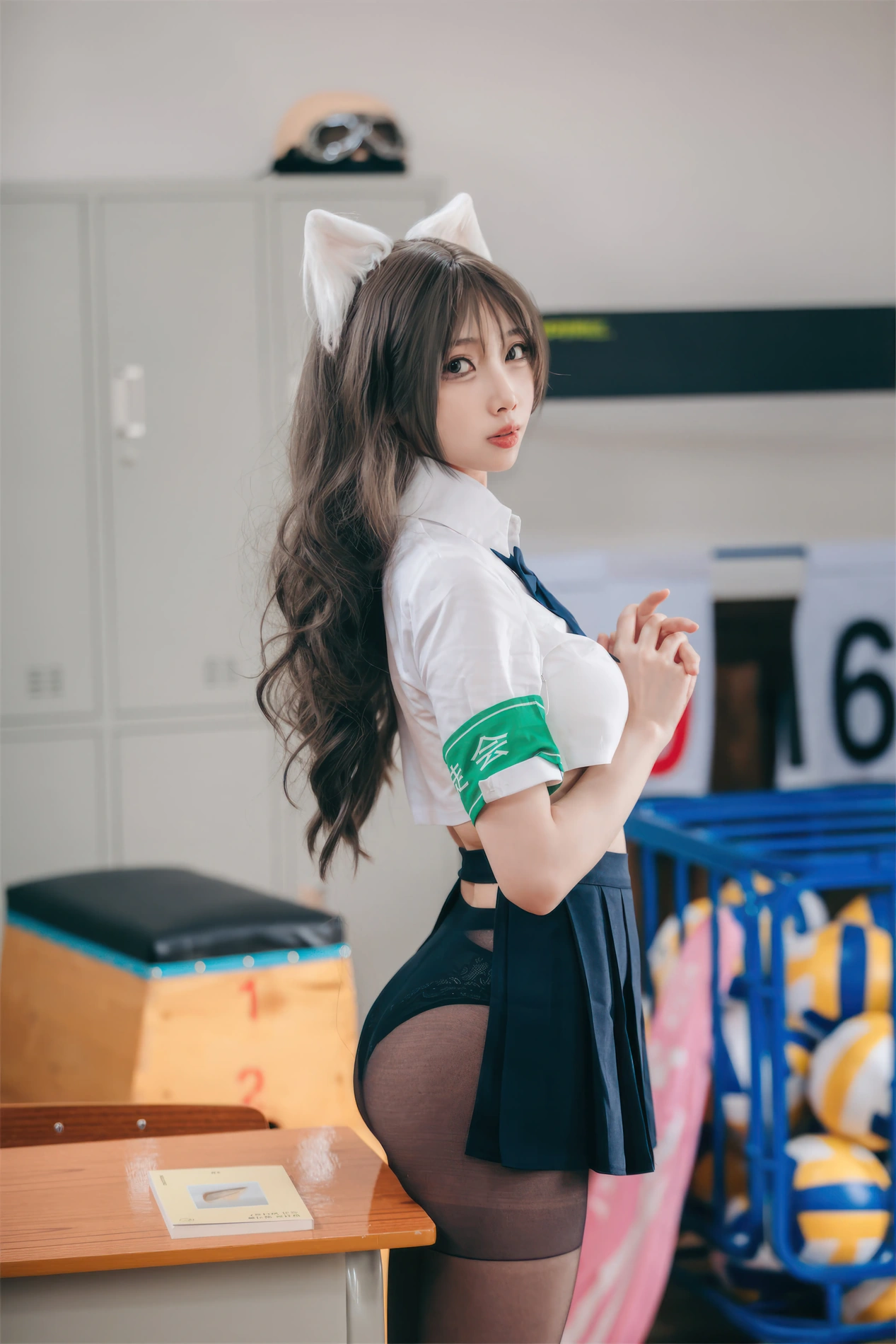 杏仁曲奇 – 全套写真合集 [15期/7.46G]-是鸭梨吖-网红COS-原图合集-是鸭梨吖 | 网红COS写真合集