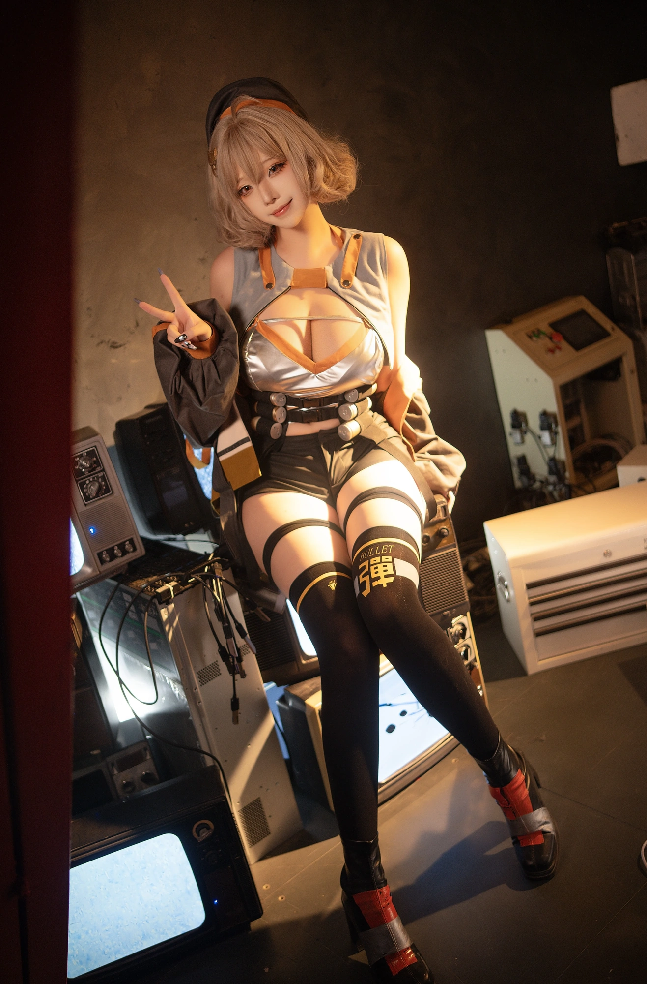 cos_菌烨tako_NO.036-Nikke胜利女神-阿妮斯-010
