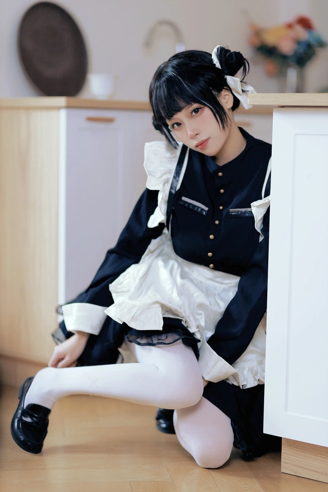 cos_洛桑w伊梓_NO.011-女仆日记Ⅲ-[28P-321.9M]_022