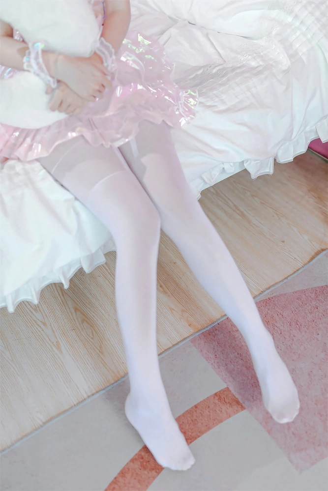 cos_洛桑w伊梓_NO.012-雪糕-[32P-199.2M]_027