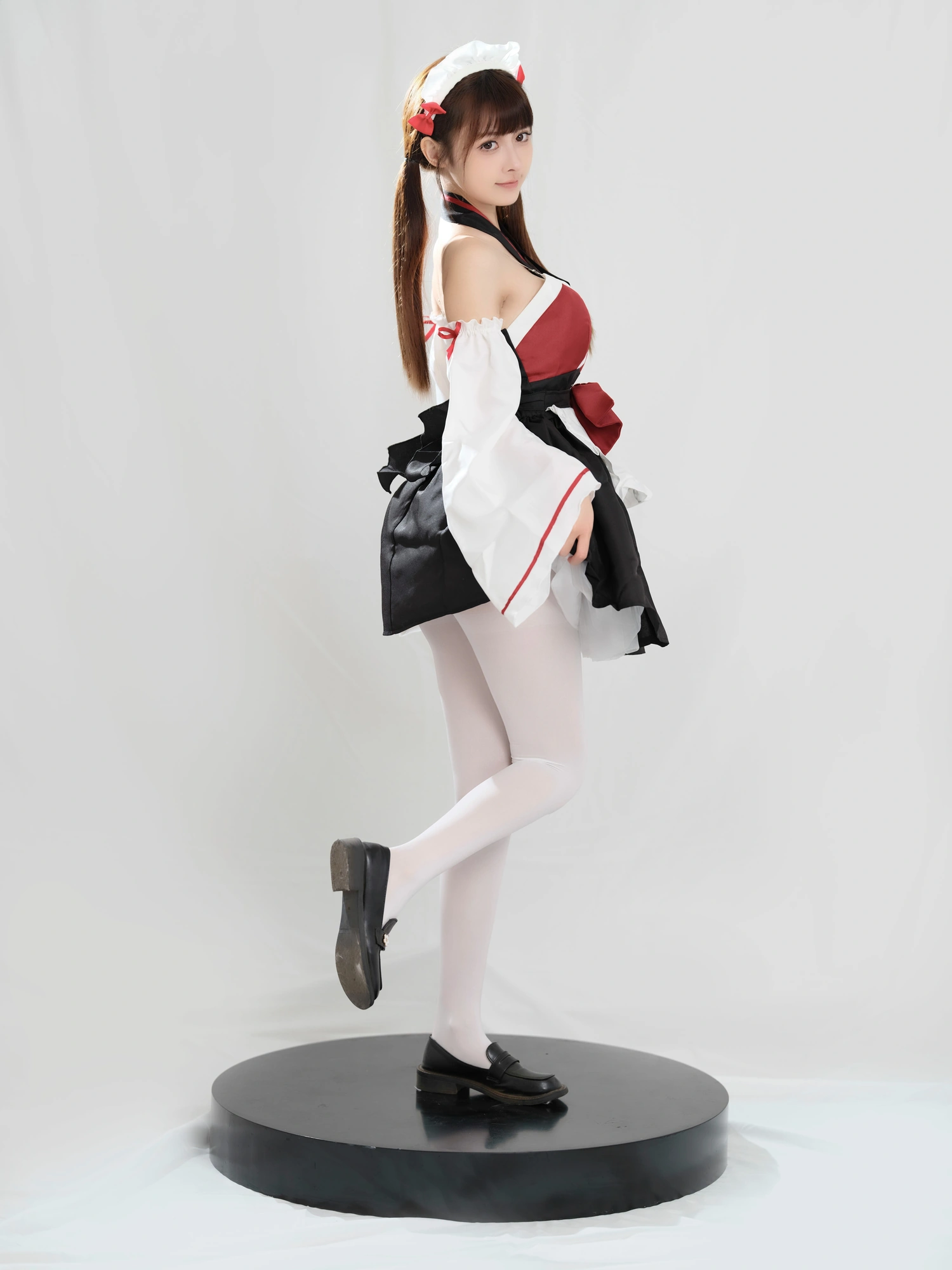 cos_河豚抚子_NO.007-红衣小女仆-021