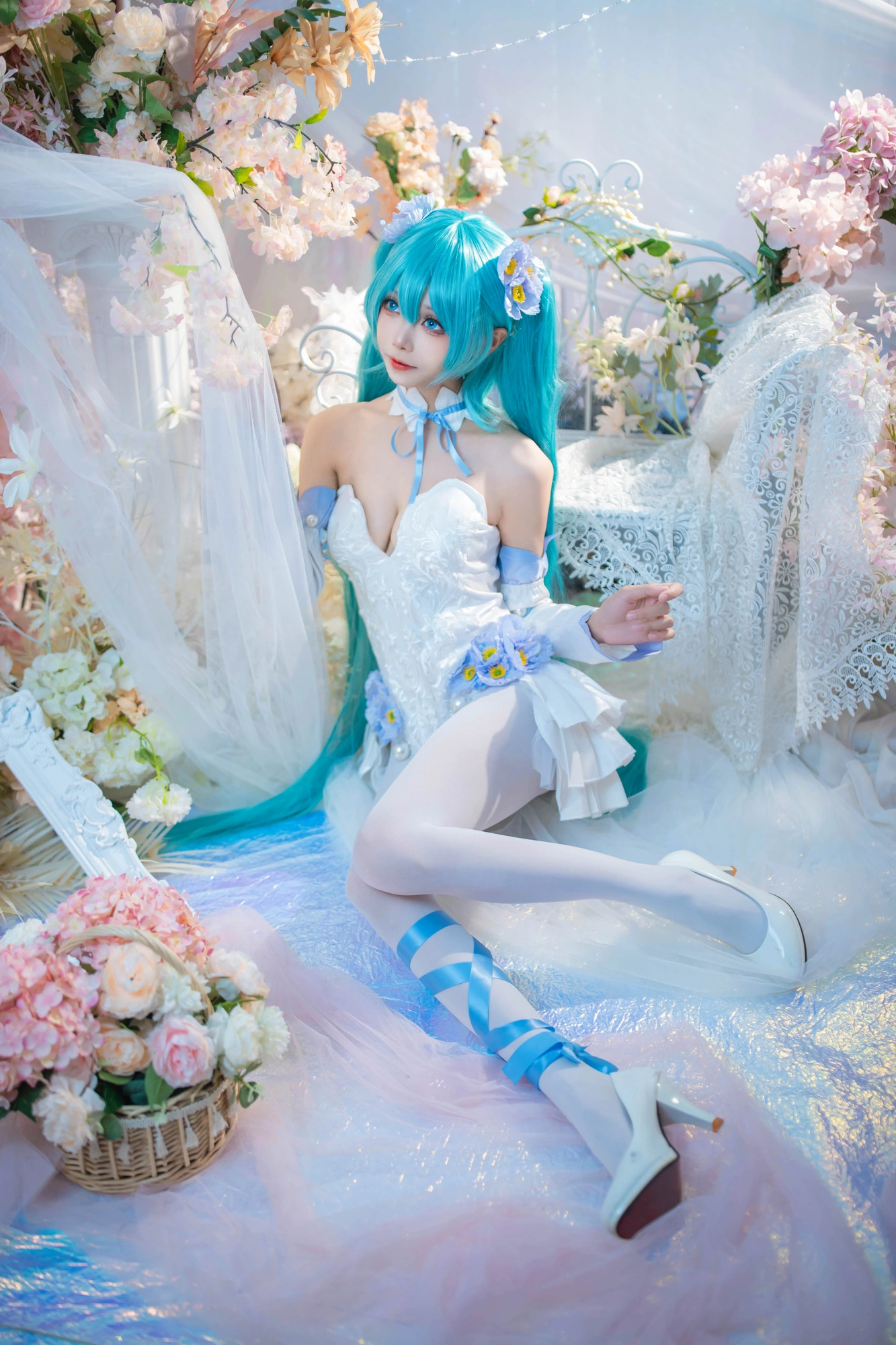 cos_艾西Aiwest_NO.011-初音-粉蝶花-[44P-159.9M]_c-(37)