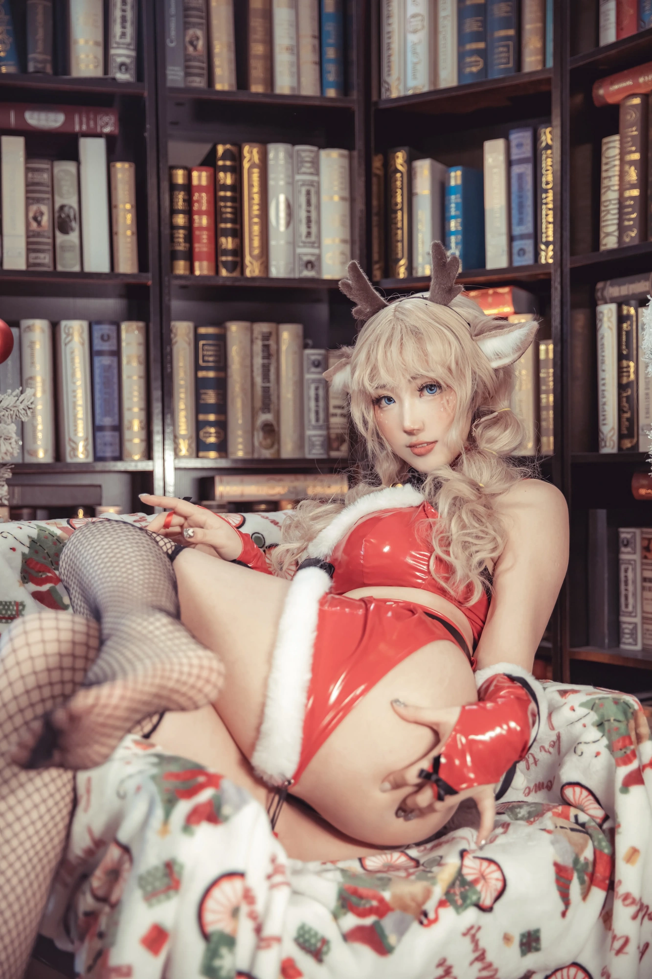 cos_刺青Poi_NO.012-&Luisa_零纱-驯鹿与狼-[40P-583.4M]_30