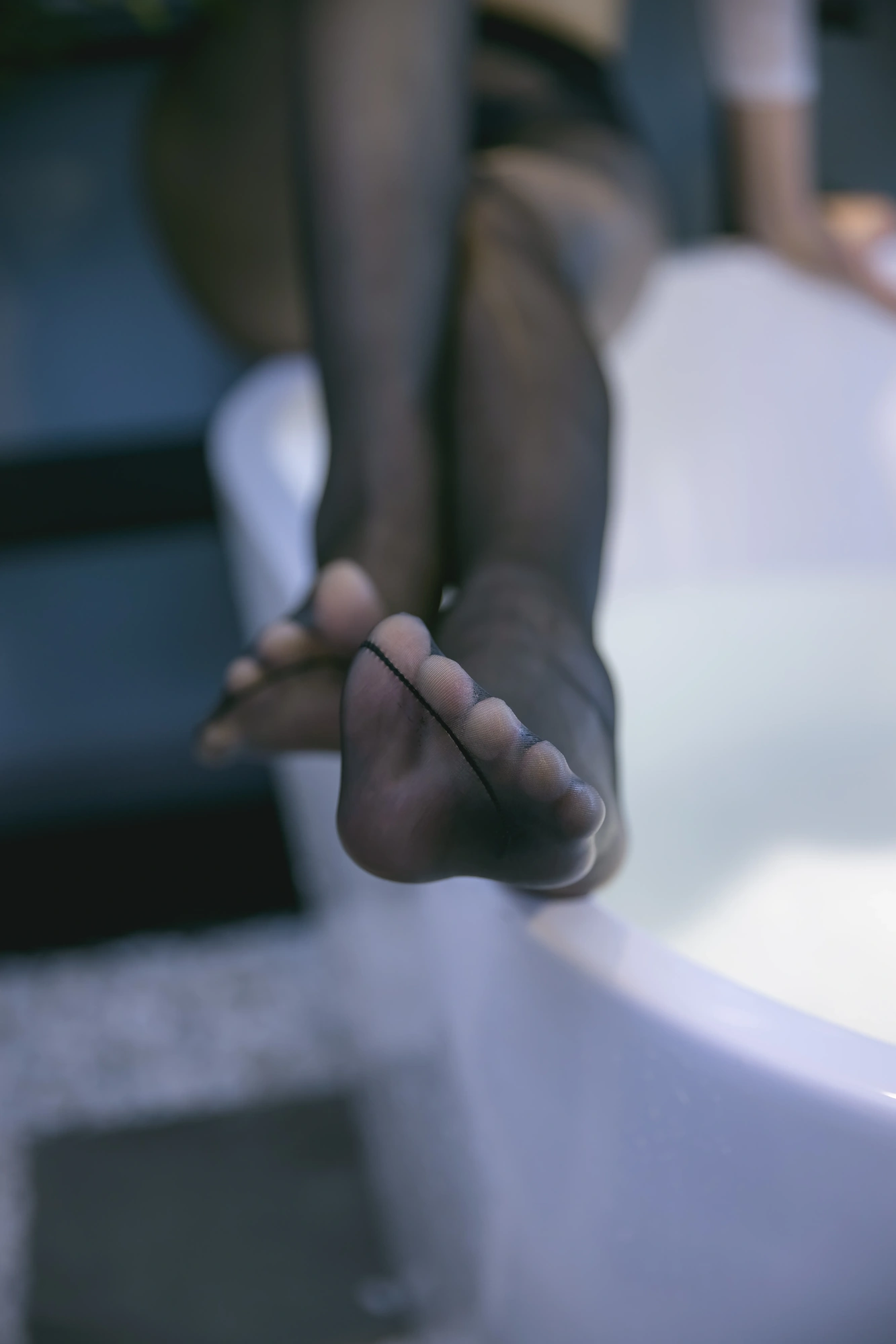 冬马路纱 (Luisa_零纱) – 全套写真合集 [13期/4.7G]-是鸭梨吖-网红COS-原图合集-是鸭梨吖 | 网红COS写真合集